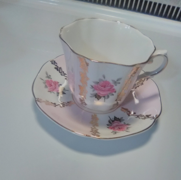 Royal Grafton Fine Bone China Other - Royal Grafton Fine Bone China cup & saucer